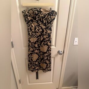 Vintage Notice Brand Elegant Black and Gold Strapless Dress